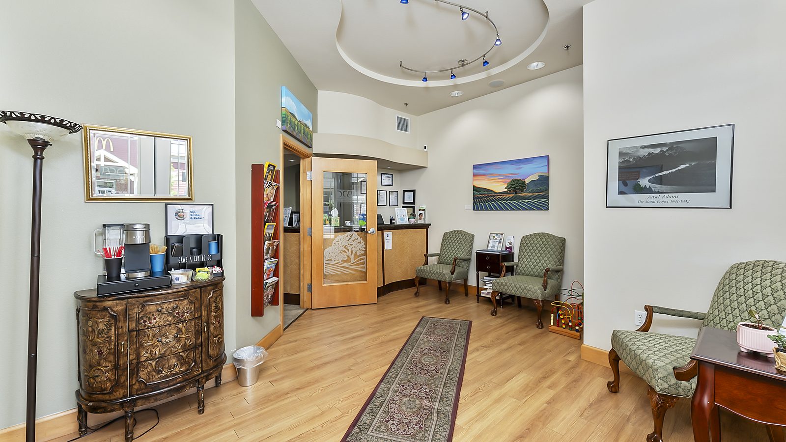 Comfortable waiting area at Bonin Dental Care